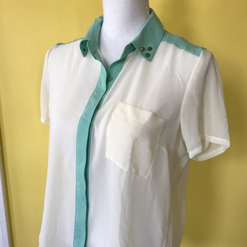 NWT Small white and green chiffon button up top